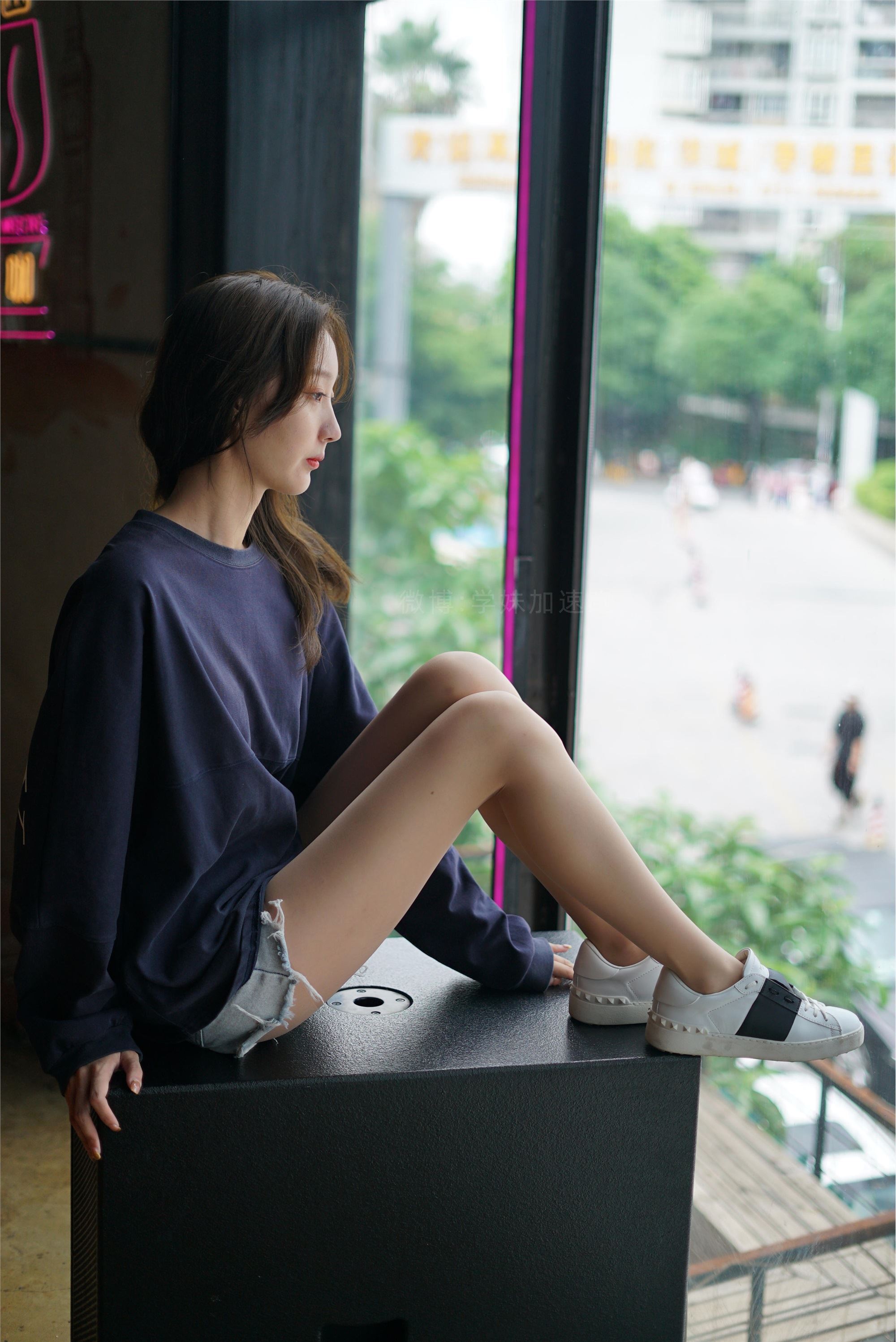 学妹加速跑 XM087《腿玩年的腿-九九》